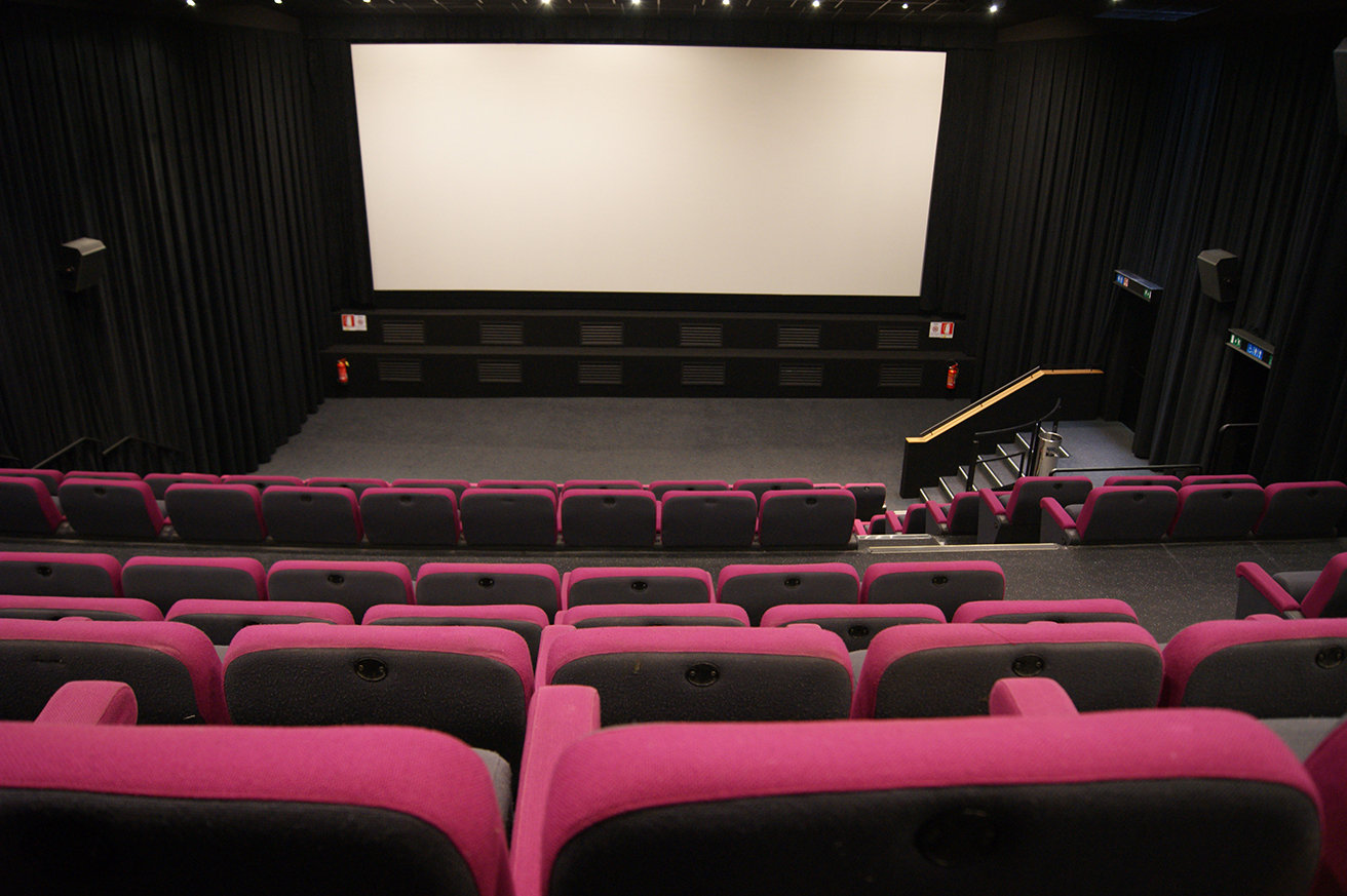 Ex Cinema Astoria/4