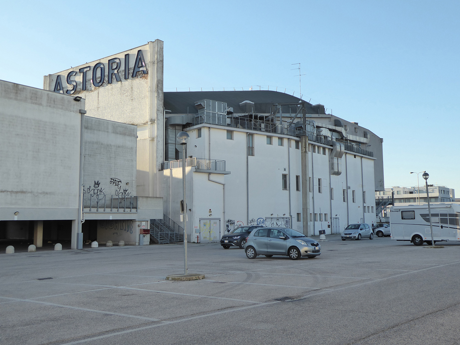 Ex Cinema Astoria/10